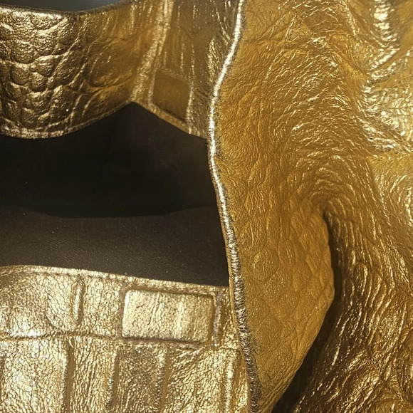 Dalaleo JAGGER SUPREME CROSSBODY HOBO IN REPURPOSED LEATHER - Picture 11 of 12